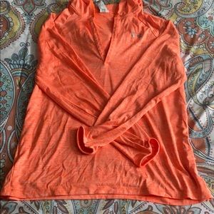 Womens Under Armour v-neck pullover